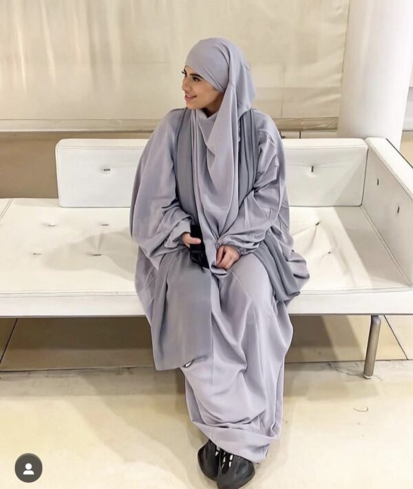 Jilbeb gris